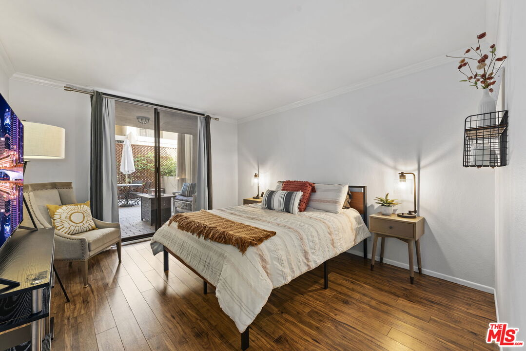 750 N Kings Rd Unit: 118