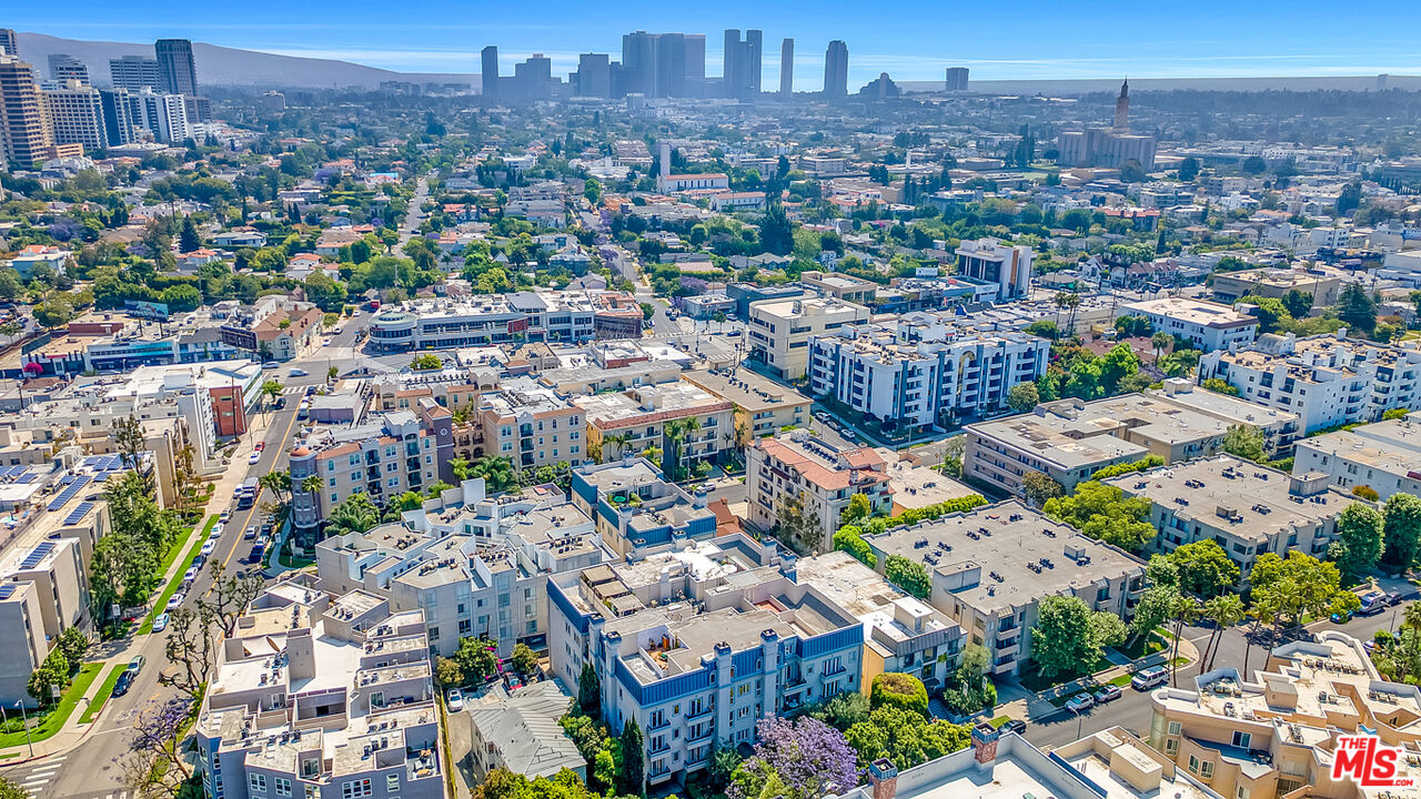 1370 Kelton Ave Unit: 203