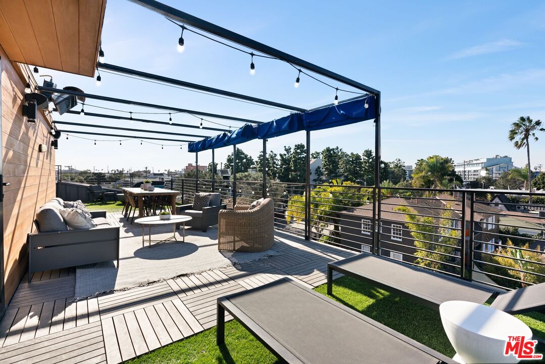 multi-level contemporary masterpiece