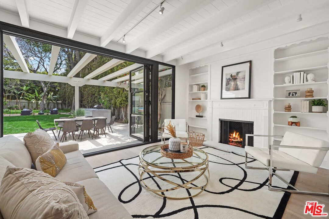 Perfect Location in The Flats