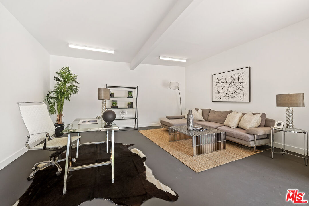 Perfect Location in The Flats