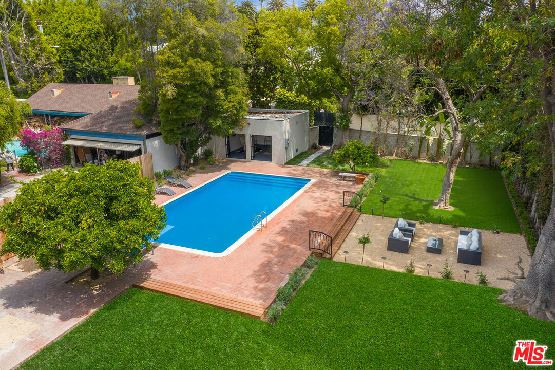 Perfect Location in The Flats