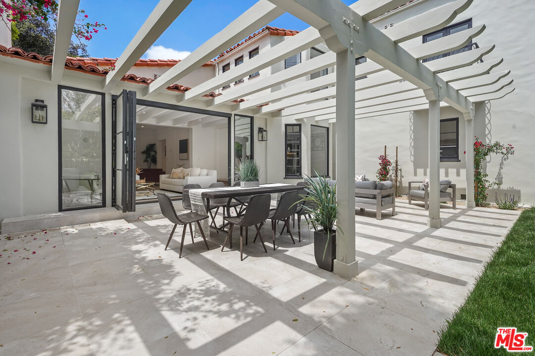 Perfect Location in The Flats