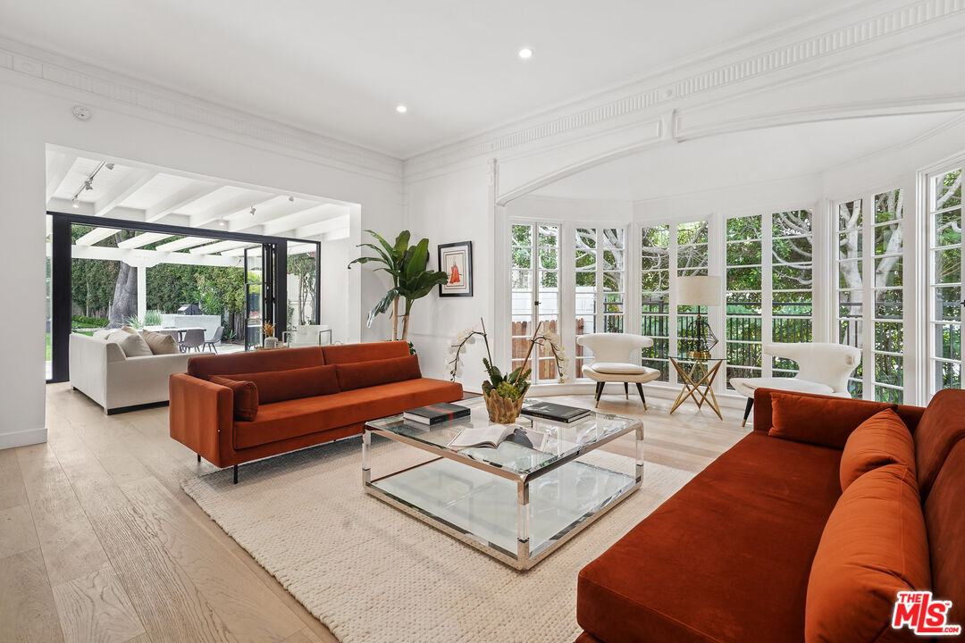 Perfect Location in The Flats