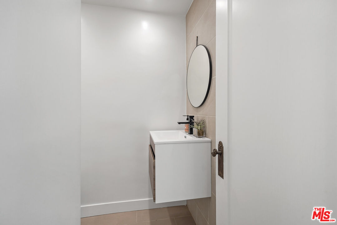 Perfect Location in The Flats