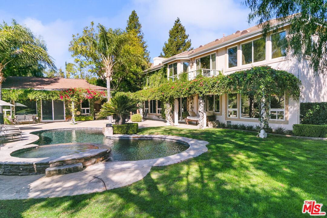 contemporary Mediterranean estate