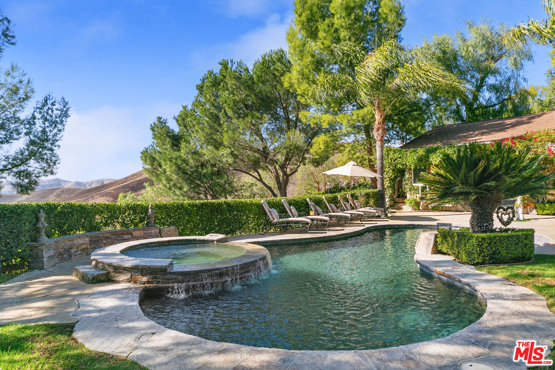 contemporary Mediterranean estate