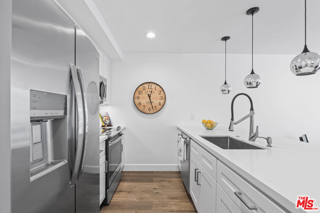 750 N Kings Rd Unit: 124