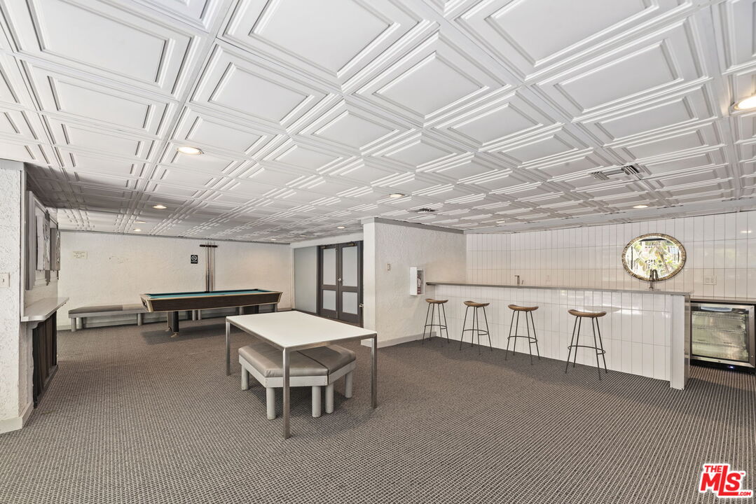 750 N Kings Rd Unit: 124