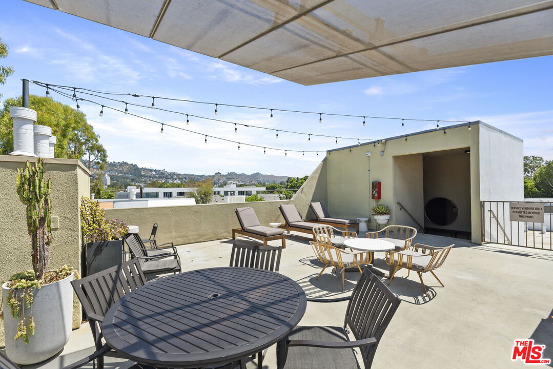 750 N Kings Rd Unit: 124