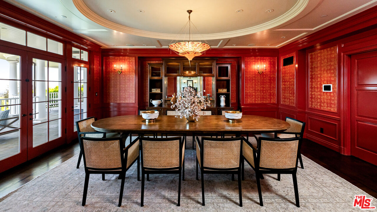 Perched in the premier palisades riviera