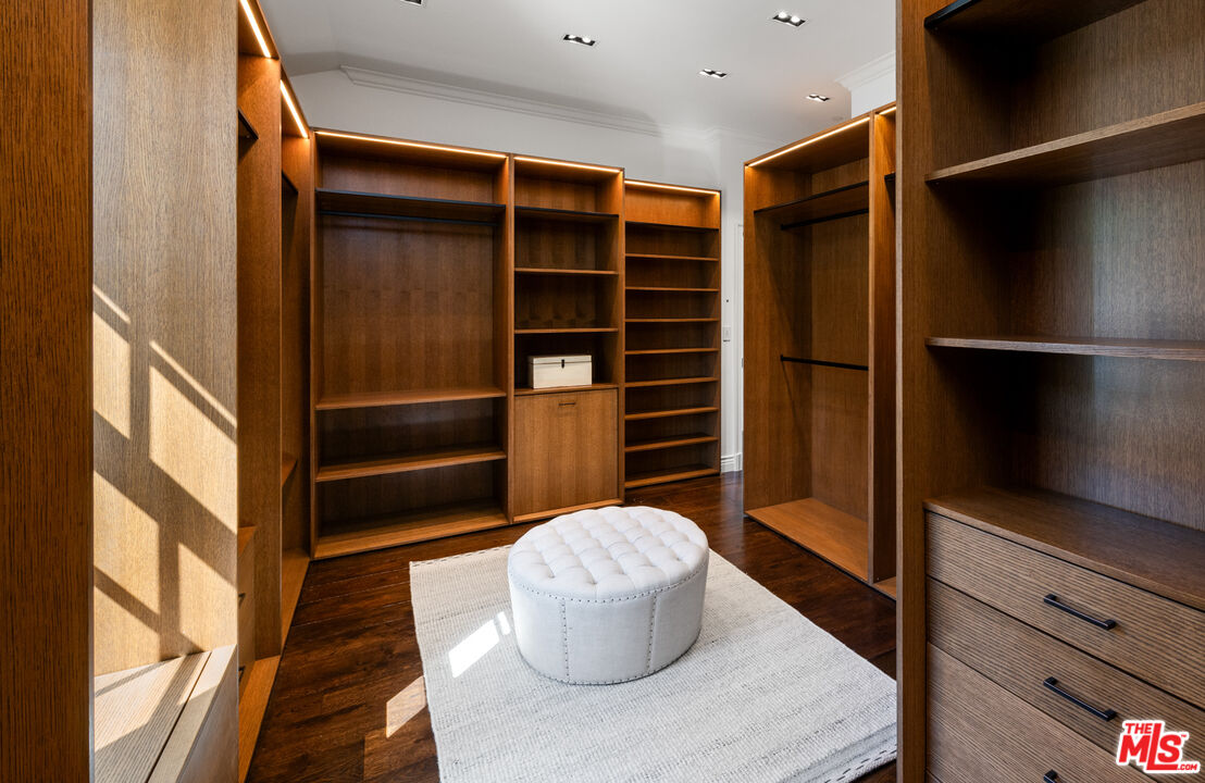 Perched in the premier palisades riviera