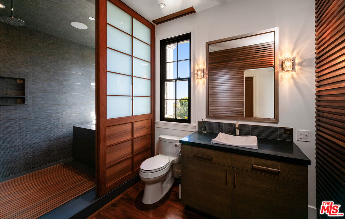 Perched in the premier palisades riviera