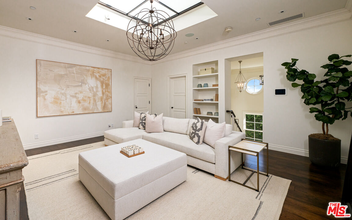 Perched in the premier palisades riviera
