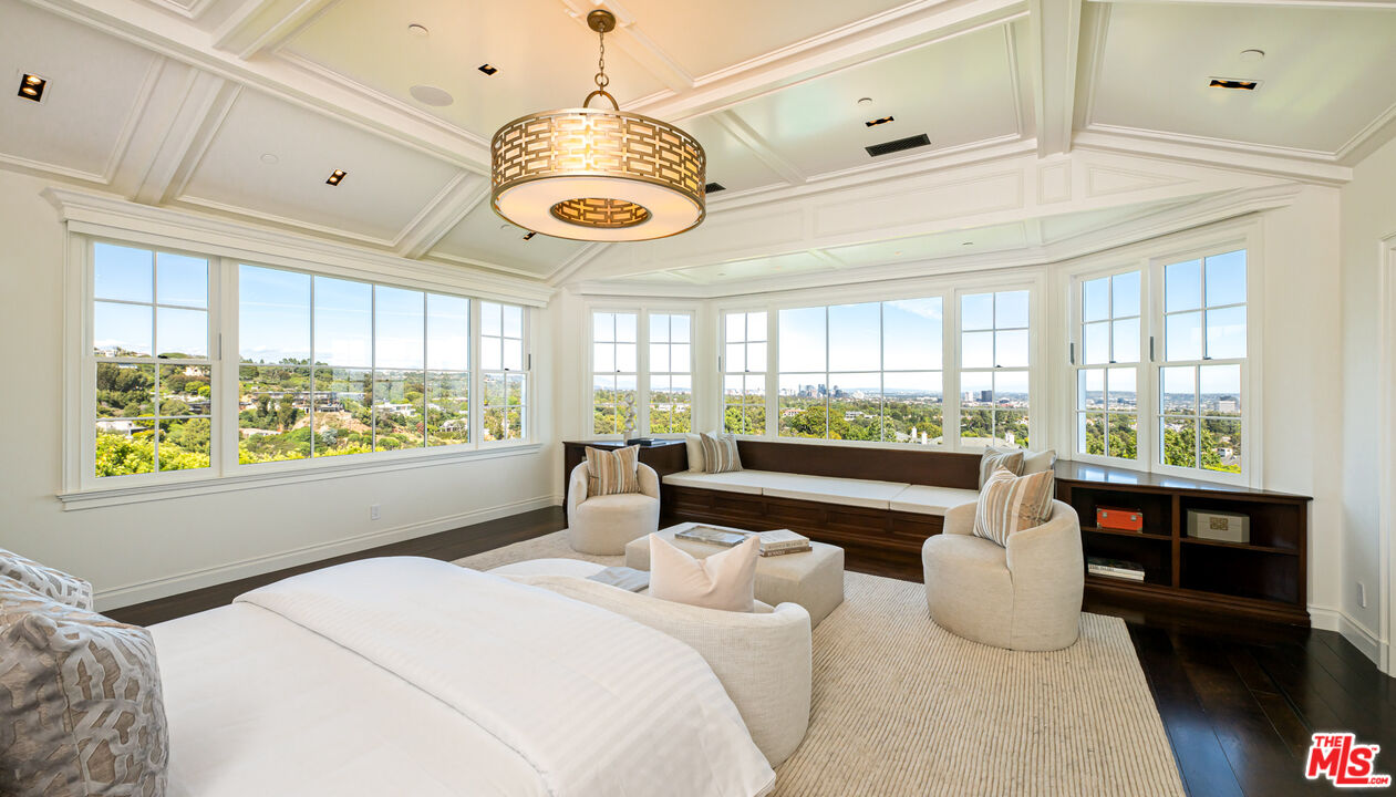 Perched in the premier palisades riviera