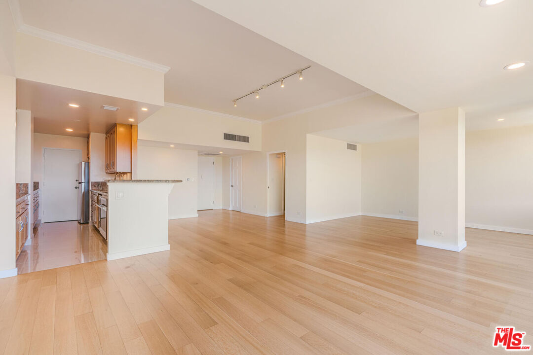 10501 Wilshire Blvd Unit: 1701