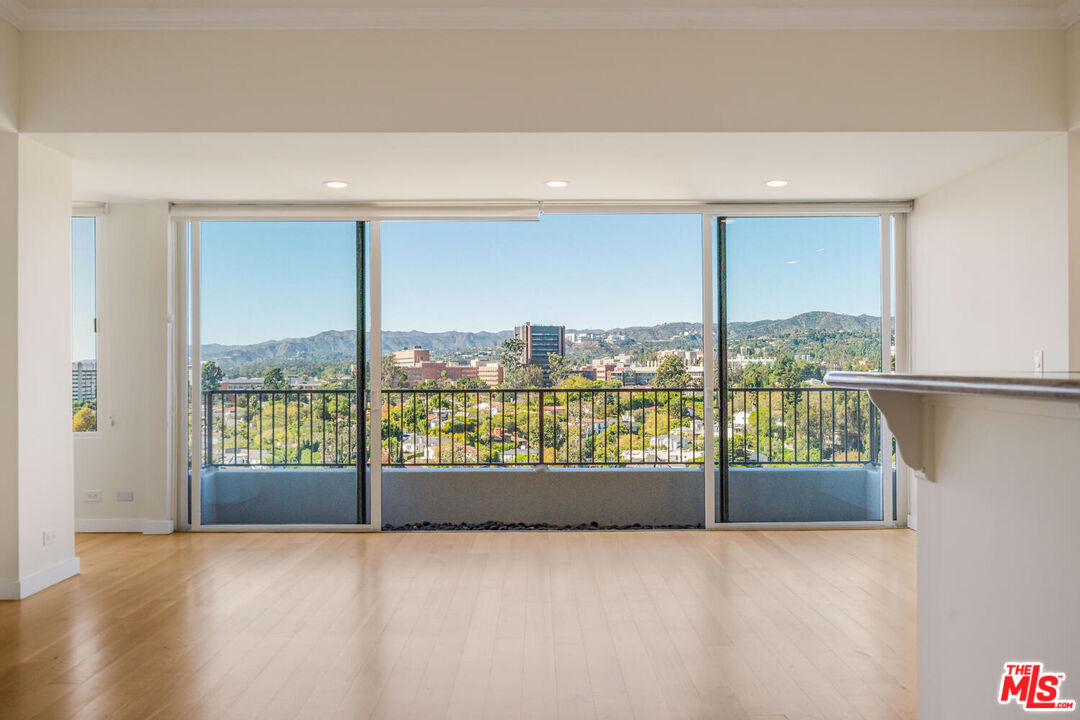 10501 Wilshire Blvd Unit: 1701