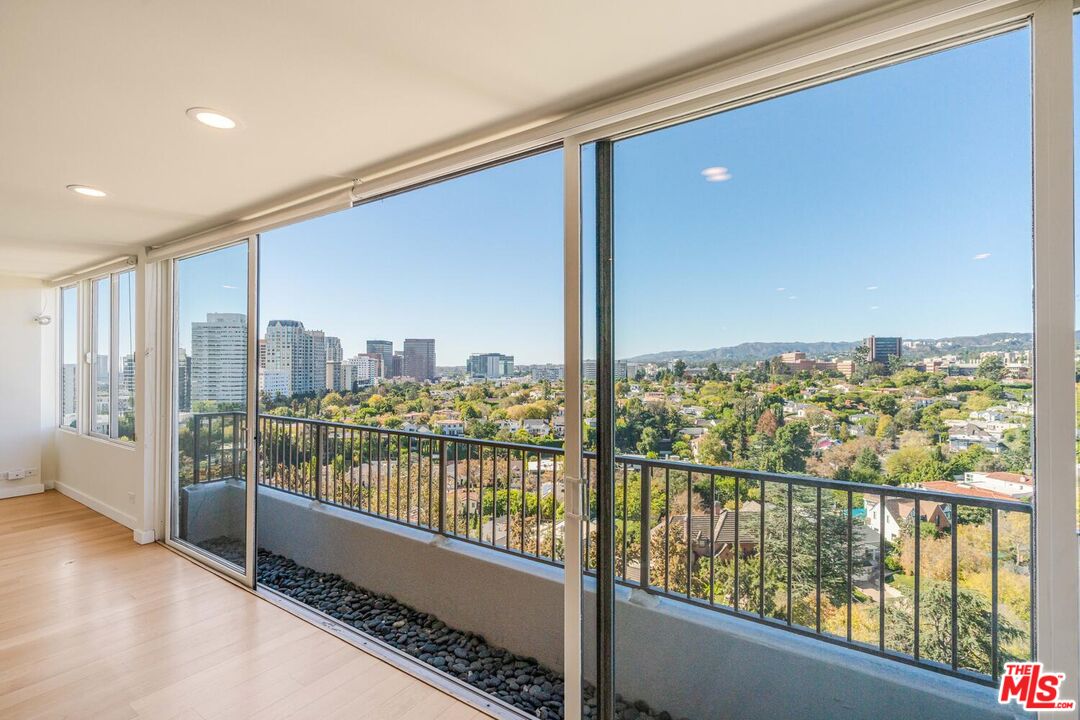 10501 Wilshire Blvd Unit: 1701