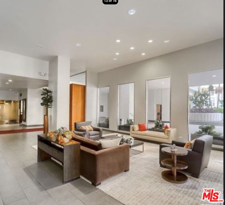 10501 Wilshire Blvd Unit: 1701