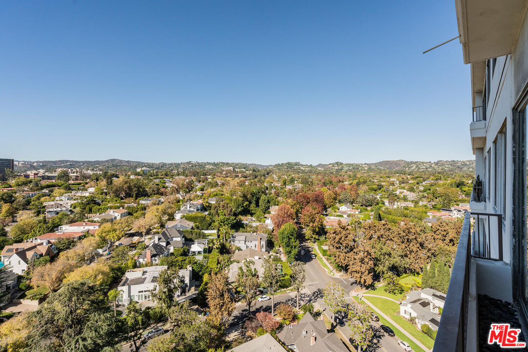 10501 Wilshire Blvd Unit: 1701