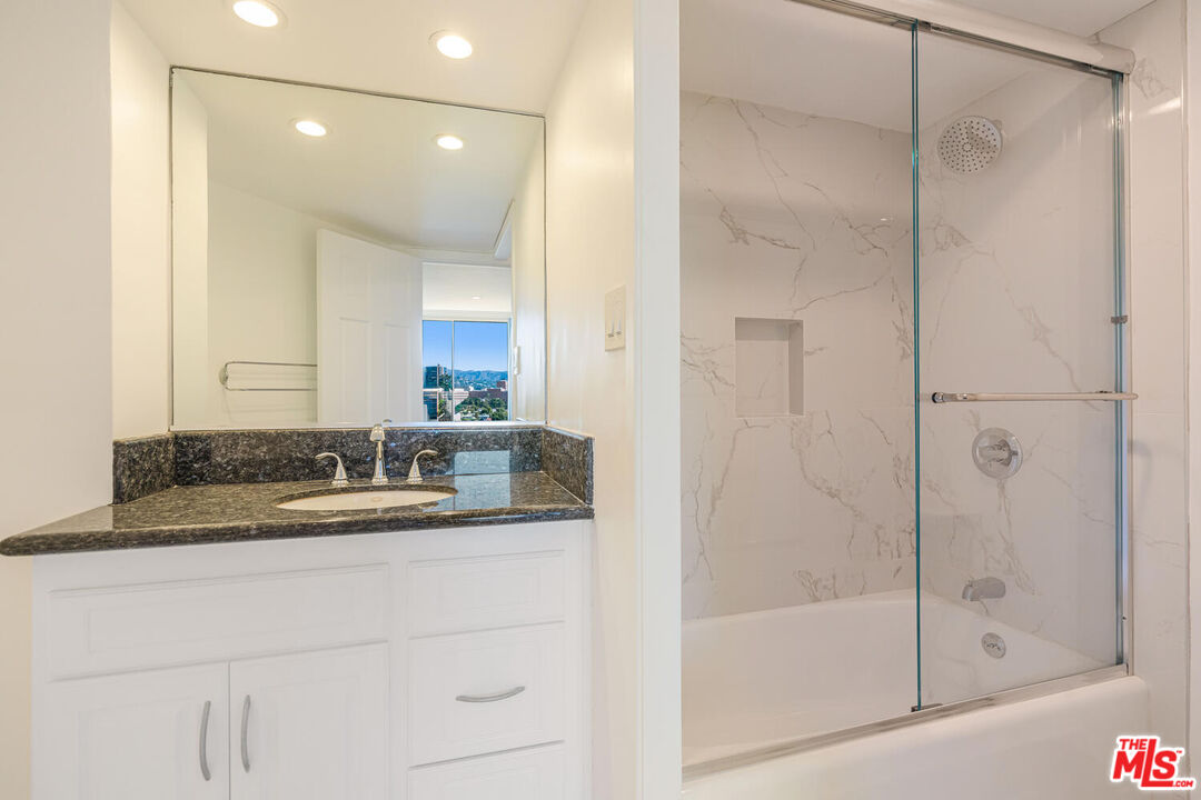 10501 Wilshire Blvd Unit: 1701