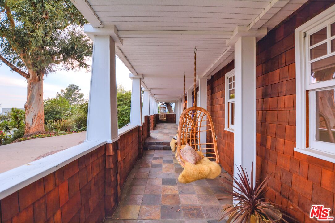 Beachwood Canyon Craftsman