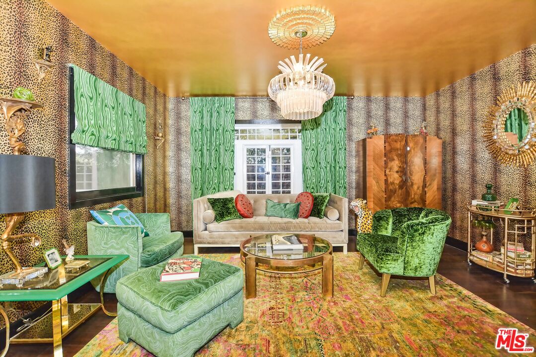 Beachwood Canyon Craftsman