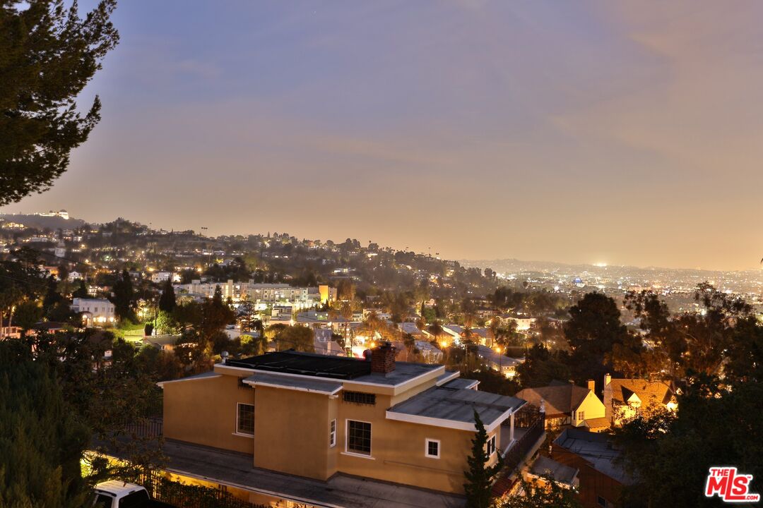 Beachwood Canyon Craftsman