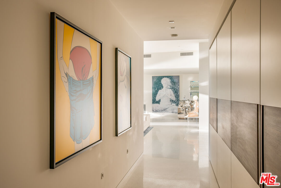 head-on ocean-view Trousdale residence