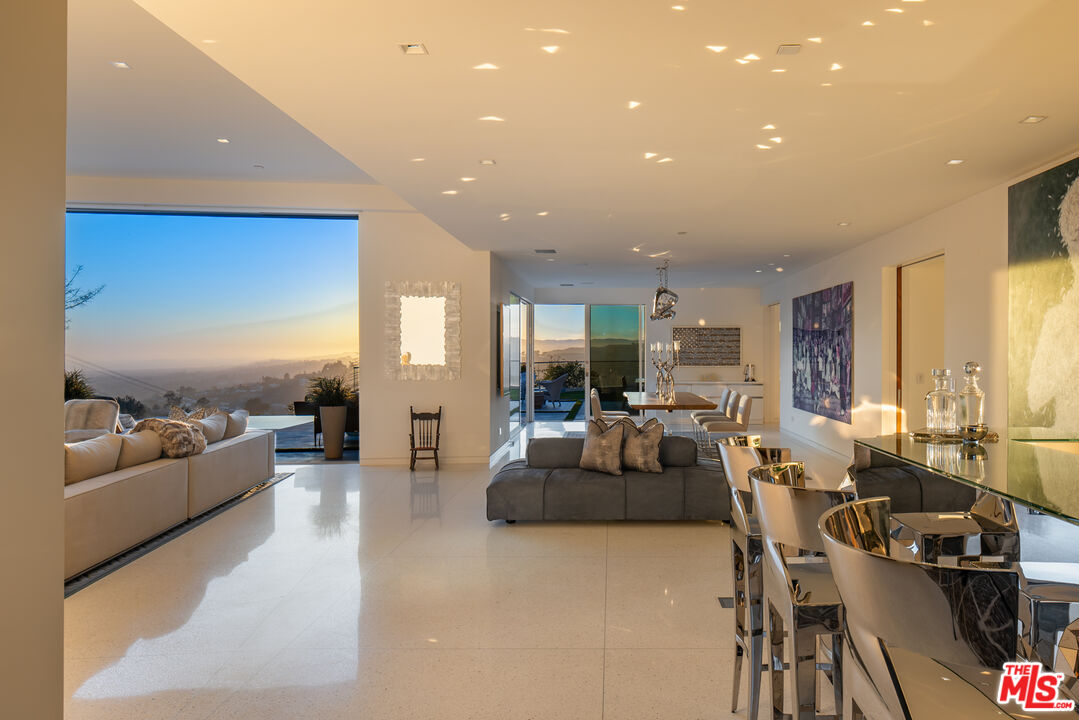 head-on ocean-view Trousdale residence
