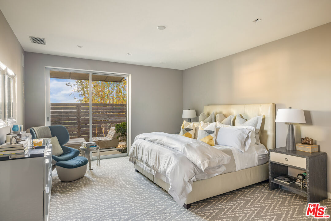 head-on ocean-view Trousdale residence