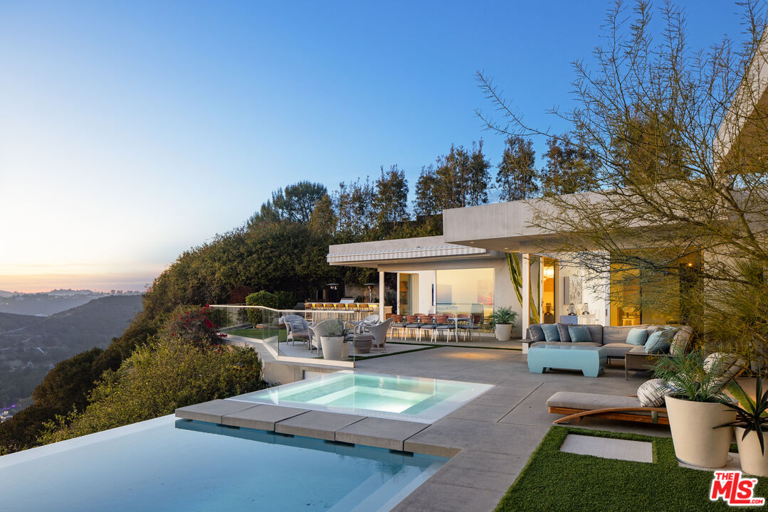 head-on ocean-view Trousdale residence
