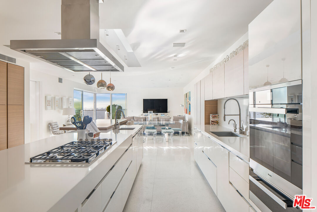 head-on ocean-view Trousdale residence