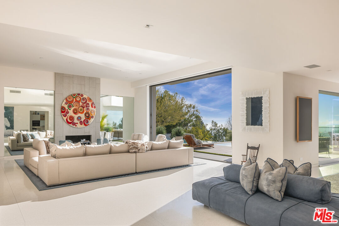 head-on ocean-view Trousdale residence