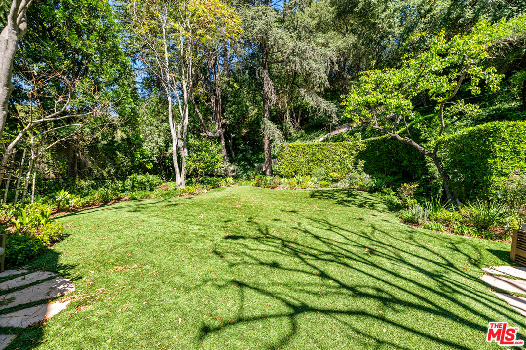 Charm & Timeless Sophistication