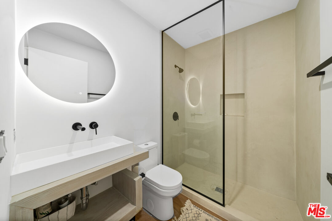 panoramic Queen's necklace views