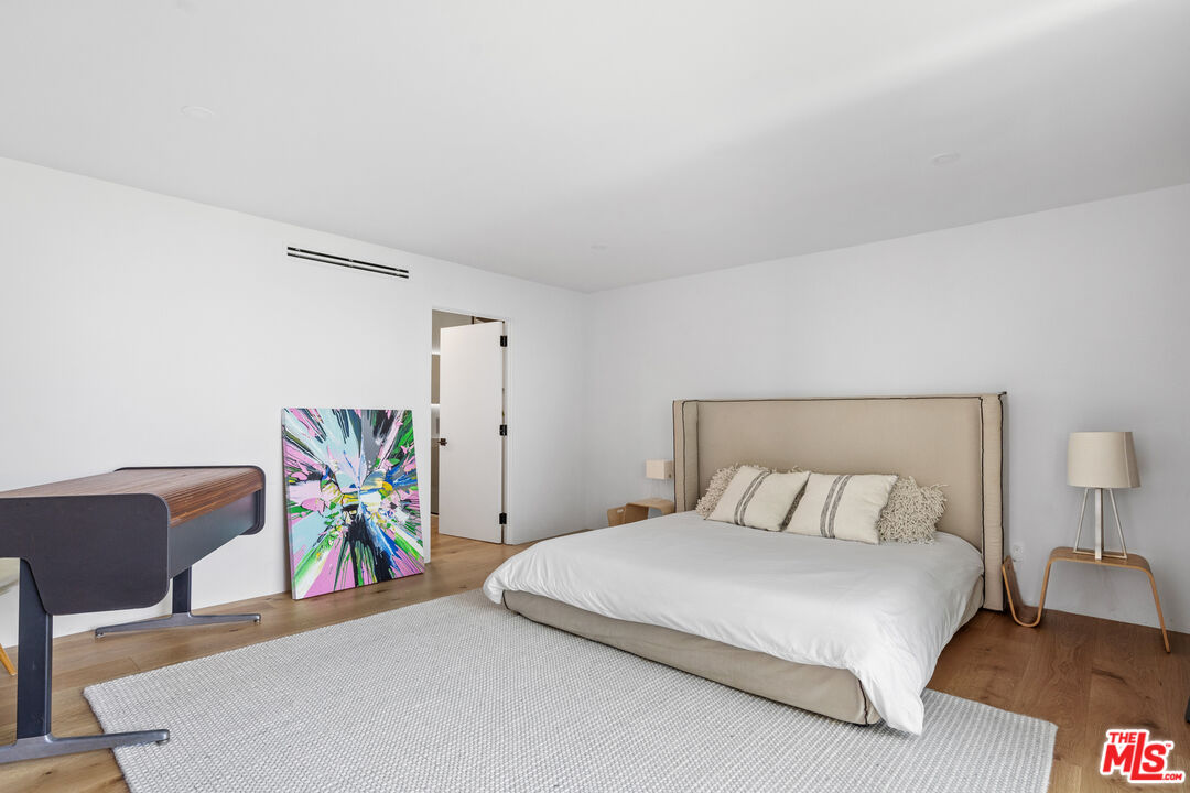 panoramic Queen's necklace views