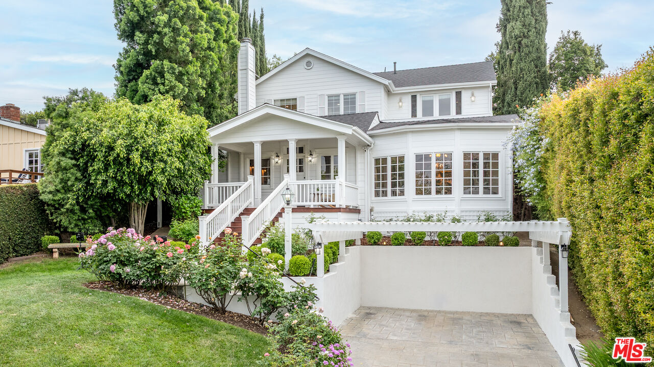 Montecito meets Sherman Oaks