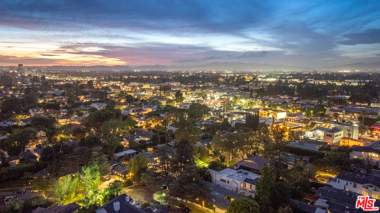 Montecito meets Sherman Oaks