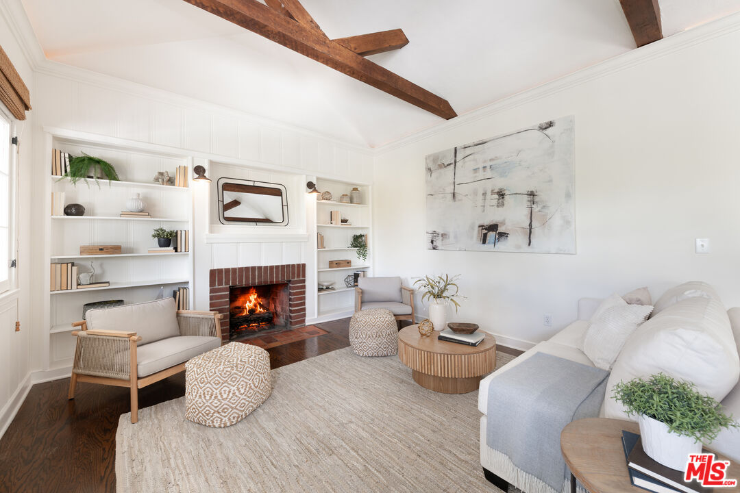 Montecito meets Sherman Oaks