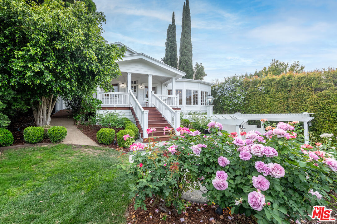 Montecito meets Sherman Oaks