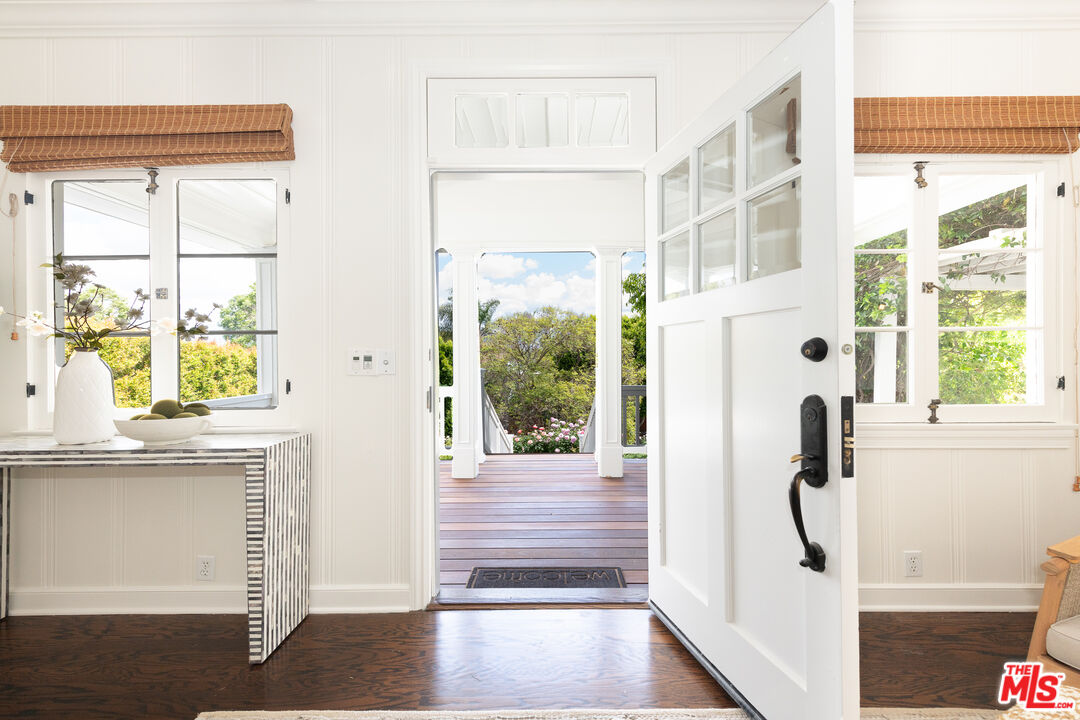Montecito meets Sherman Oaks