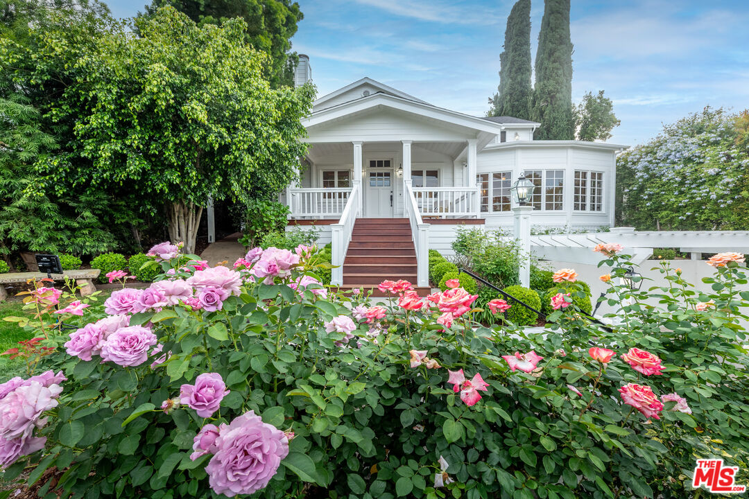Montecito meets Sherman Oaks