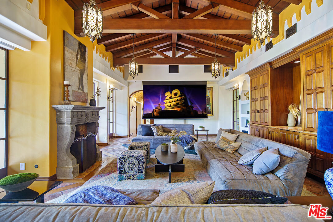 city light views & old hollywood glamour