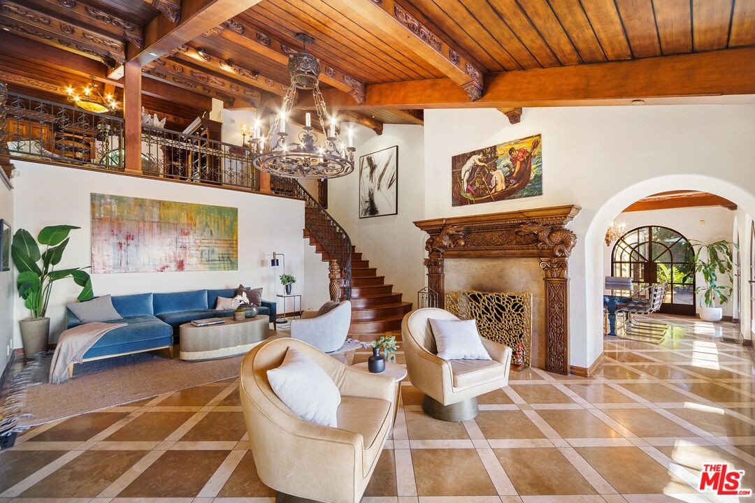 city light views & old hollywood glamour