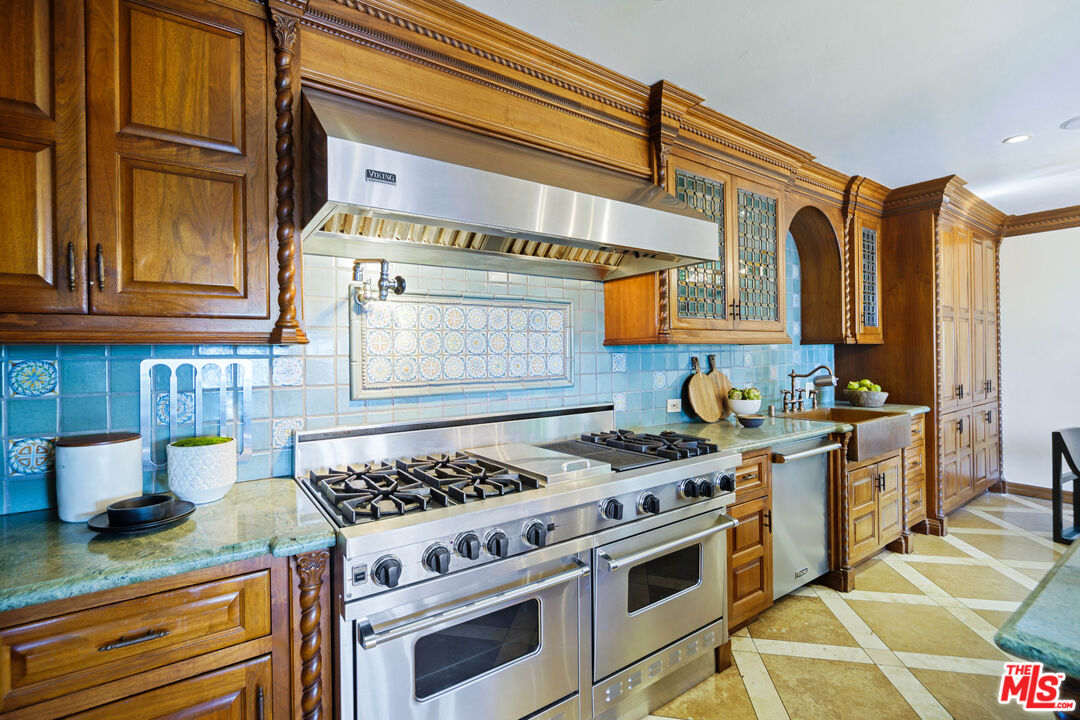 city light views & old hollywood glamour