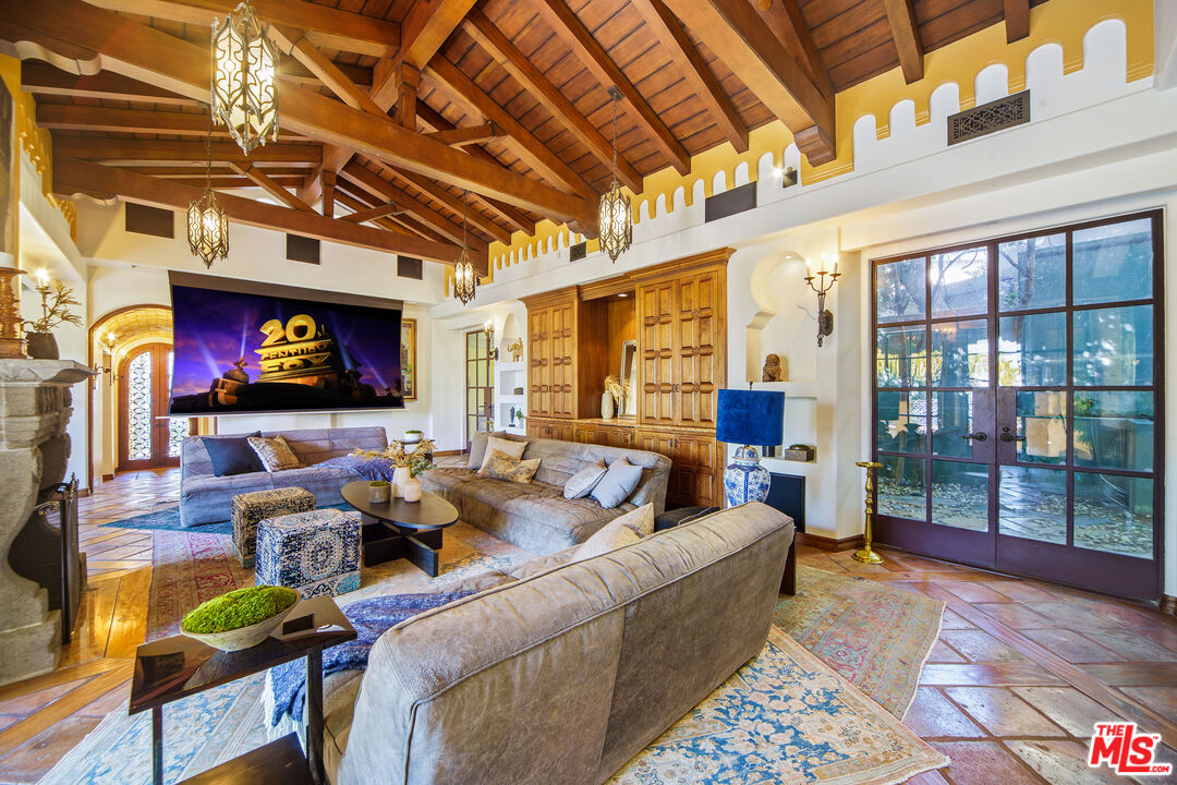 city light views & old hollywood glamour