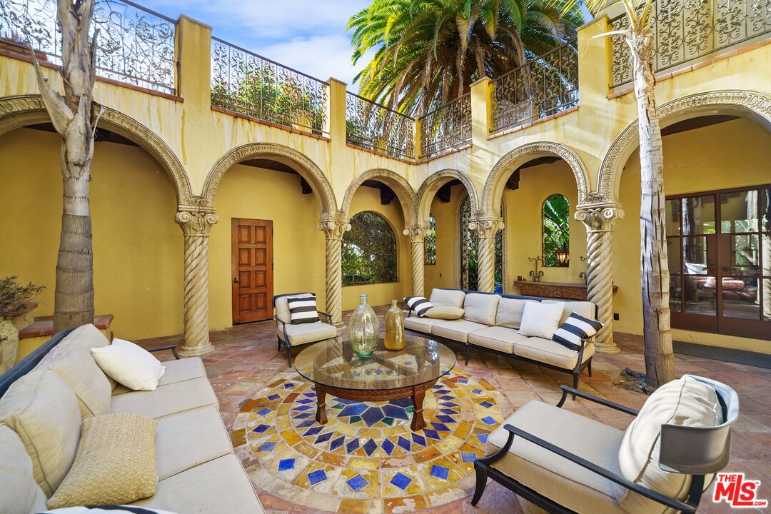 city light views & old hollywood glamour