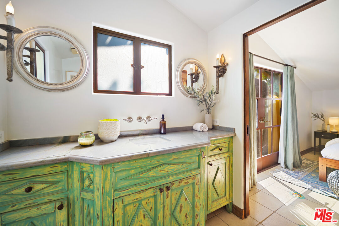 city light views & old hollywood glamour