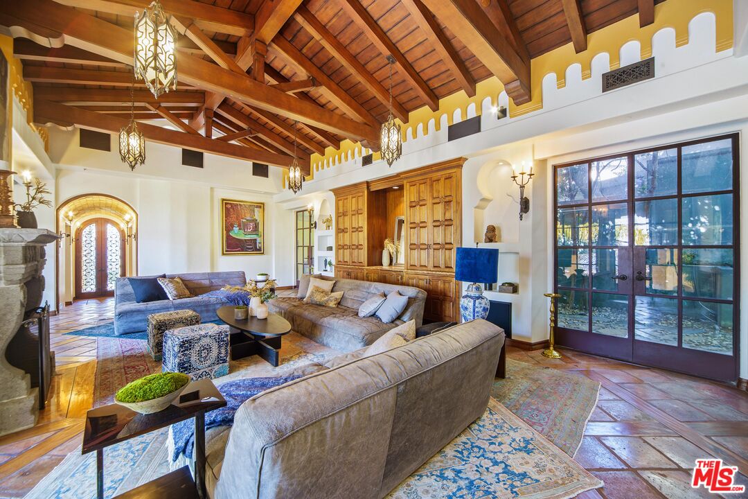 city light views & old hollywood glamour